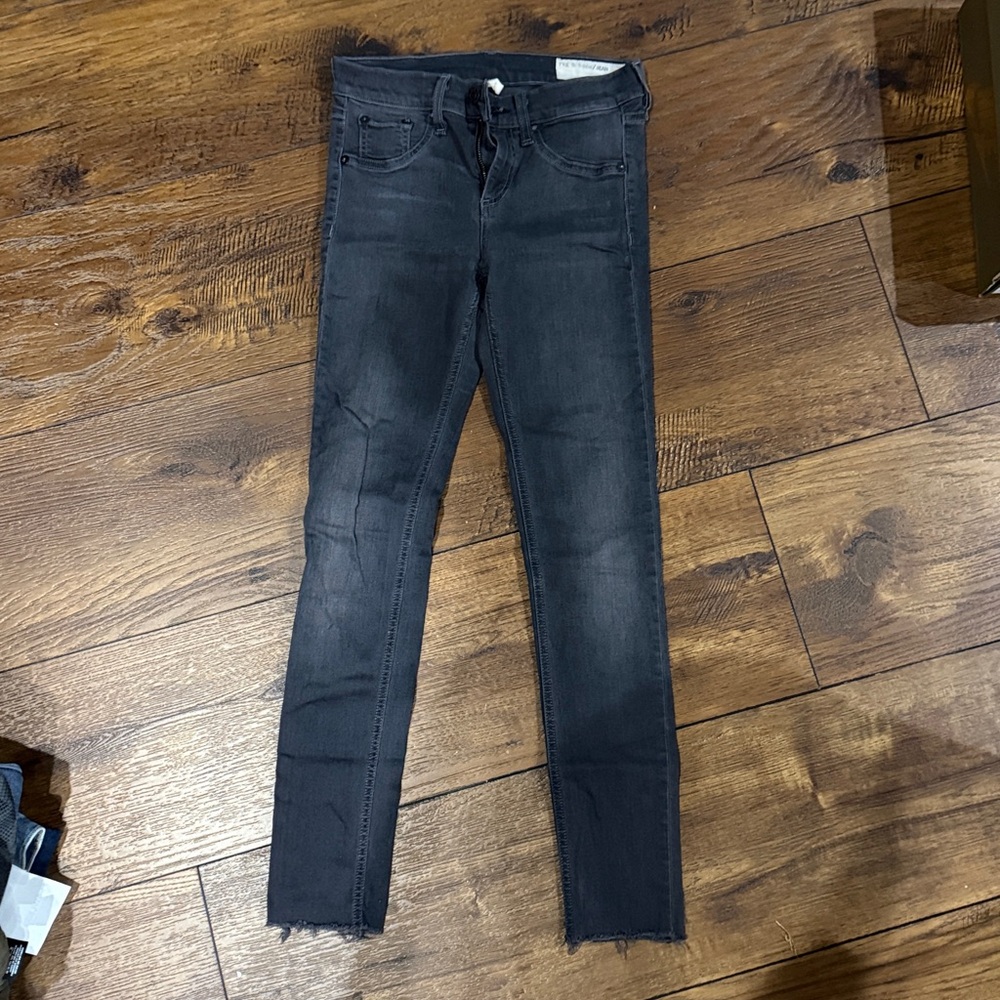 Rag & Bone Skinny Jeans Jegging Grey Frayed Hem 26